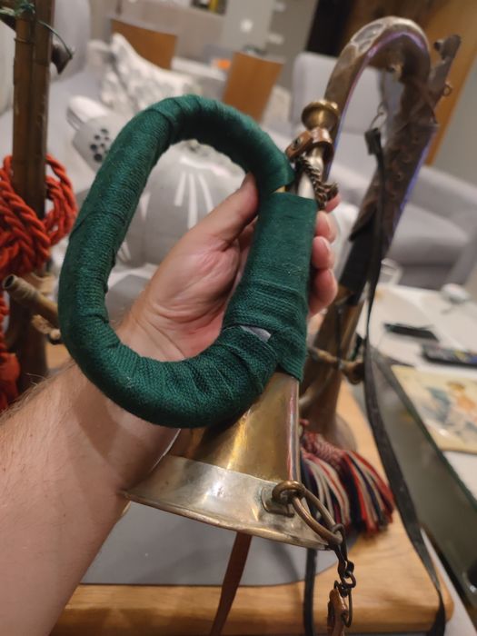 Zestaw trąbek wojskowych