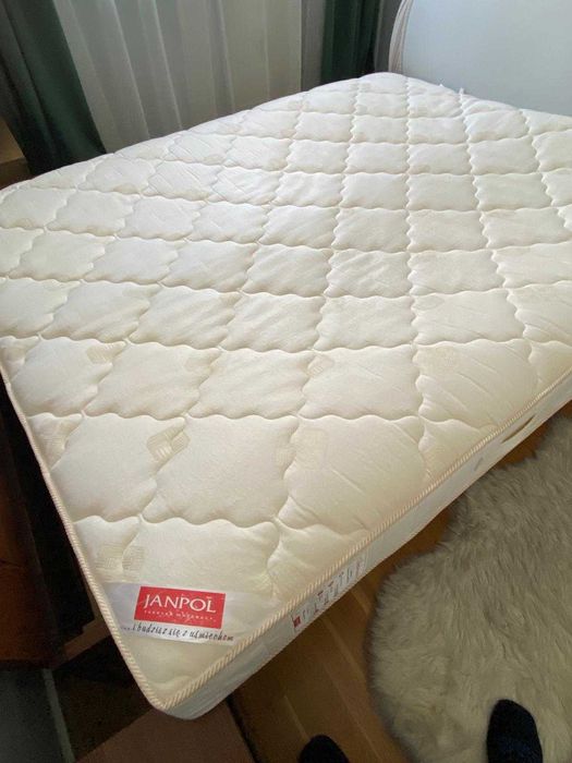 materac kieszeniowy 160x200, stan bardzo dobry, lato, zima