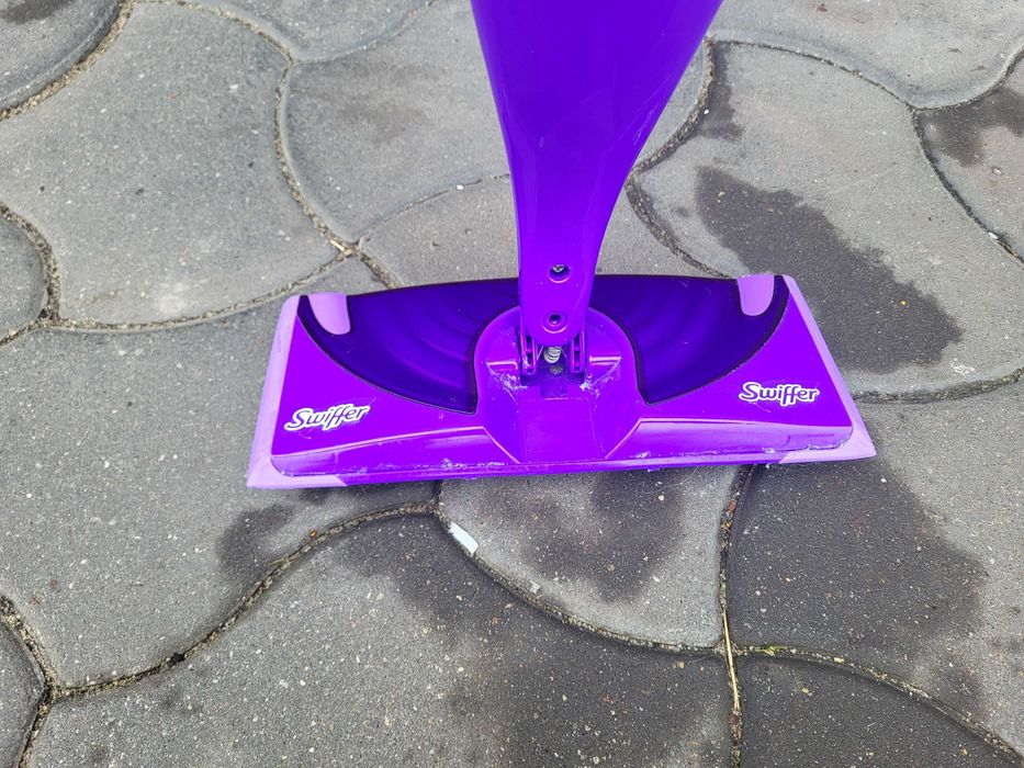 Mop płaski Swiffer wetjet