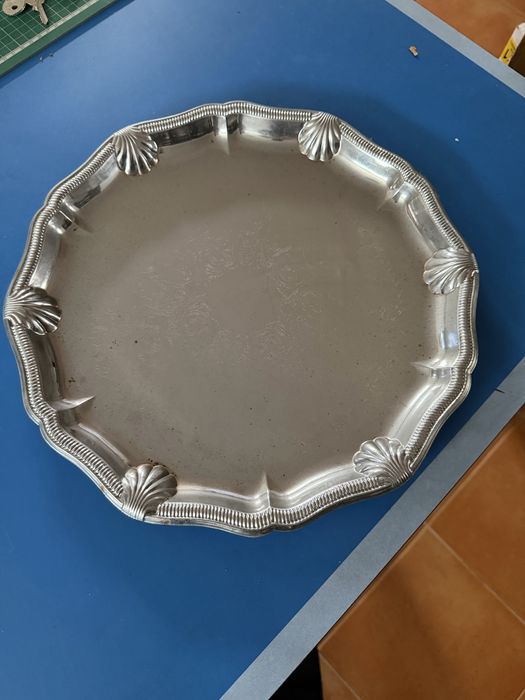 Prato feito em Latão