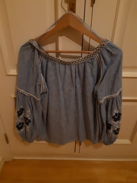 Túnica com padrões florais