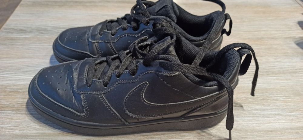 Nike Court Borough Low 2