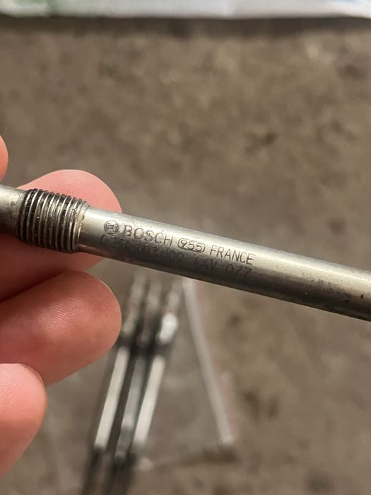 Продам свічі накалу Skoda Octavia 1.6 TDI