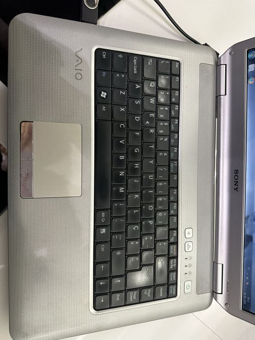 Portatil SONY Vaio cor cinza