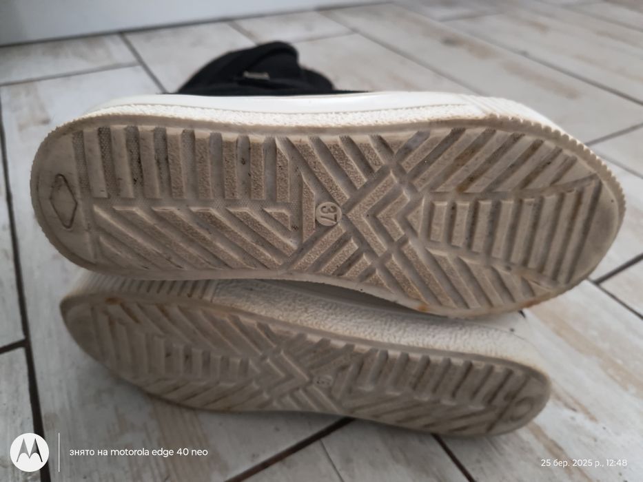 Зимові кеди, черевики UGG, б.у, 37р, устілка 23,5-24.