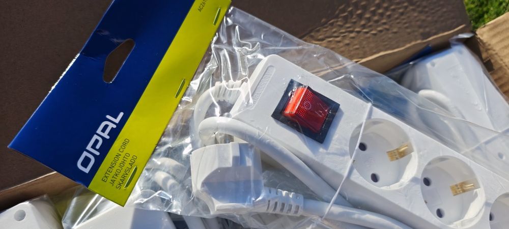 50 sztuk przedłużaczy nowe Schuko