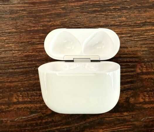 Vendo caixa de airpods 4 (originais)