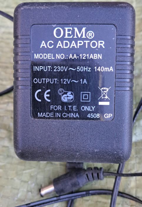 Zasilacz 230/12V 1A