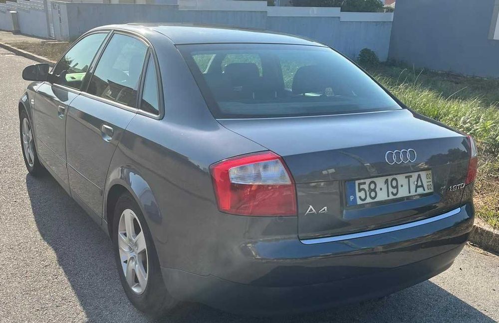 Audi A4 B6 1.9 TDI Sport 2002 130 CV