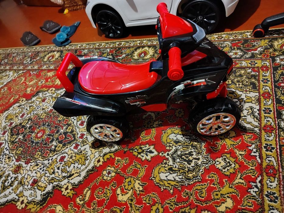 Машинка для катання Caretero (Toyz) Mini Raptor Red