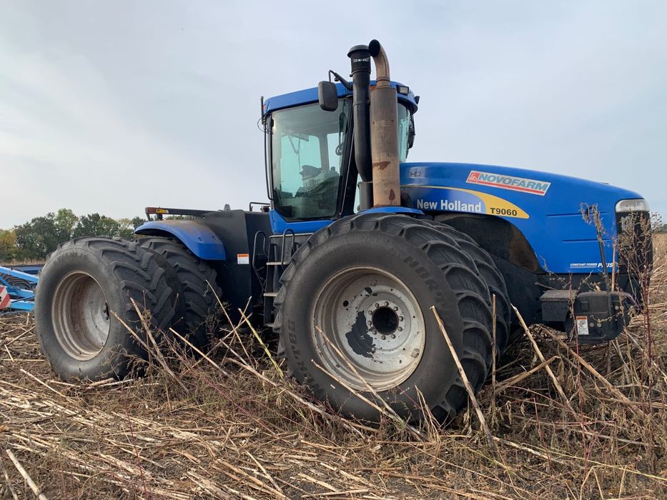 New Holland T9060