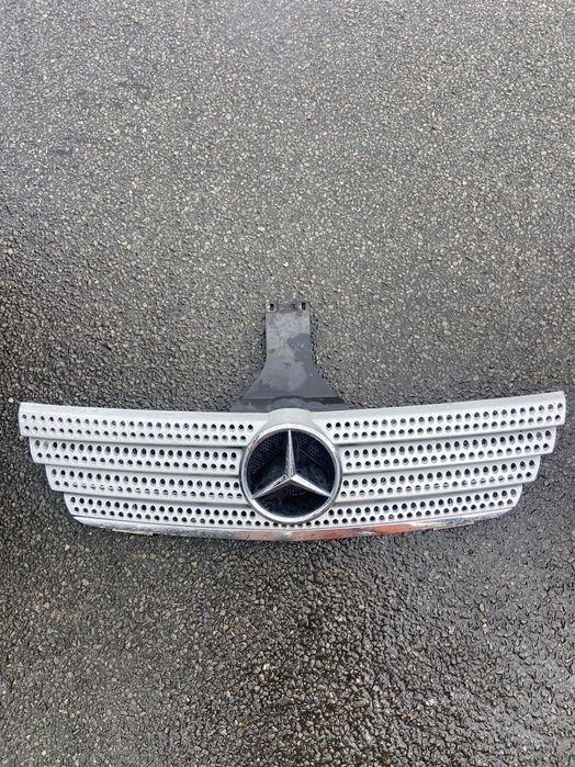 Grelha frente Mercedes c coupe W203pack A M G