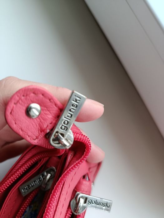 Новий червоний гаманець