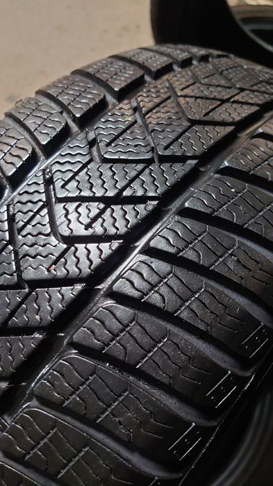Пара зимних шин резина Pirelli Sottozero 3 winter 215/50 r18 215 50 18