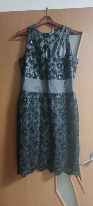 Платье очень нарядное