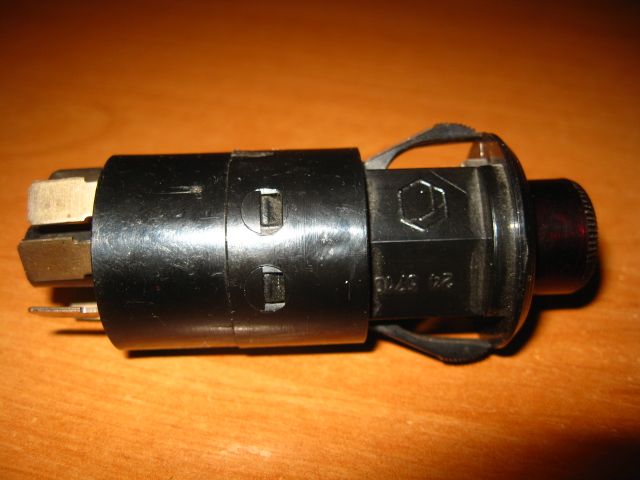 Аварийная кнопка-реле для авто.