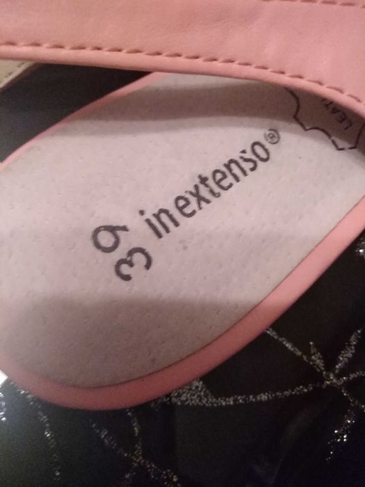 Czółenka z odkrytą piętą