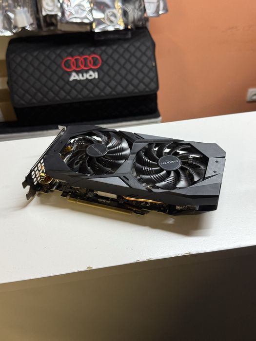 Відеокарта Gigabite 2060 6GB