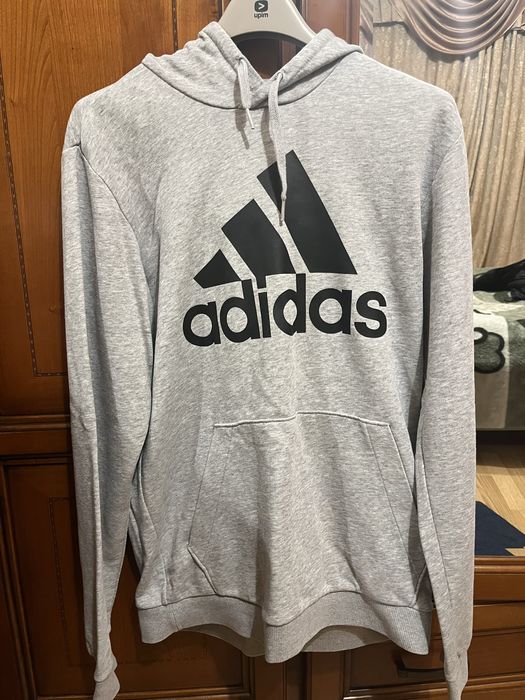 Продам худі від adidas essentials