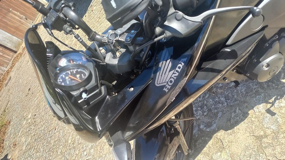 Vendo mota Honda CBF 125 de 2013