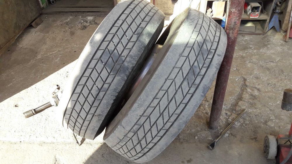 Диски на шини вантажні 315/80 -22.5