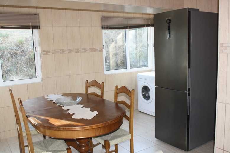 Quartos com ar condicionado - Rua José Caetano Júnior - Polo IV