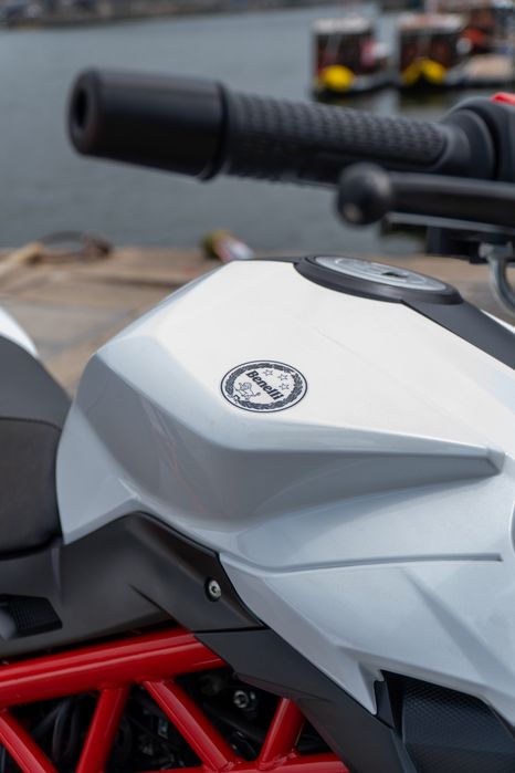 Benelli BN125 2023 menos de 4000kms