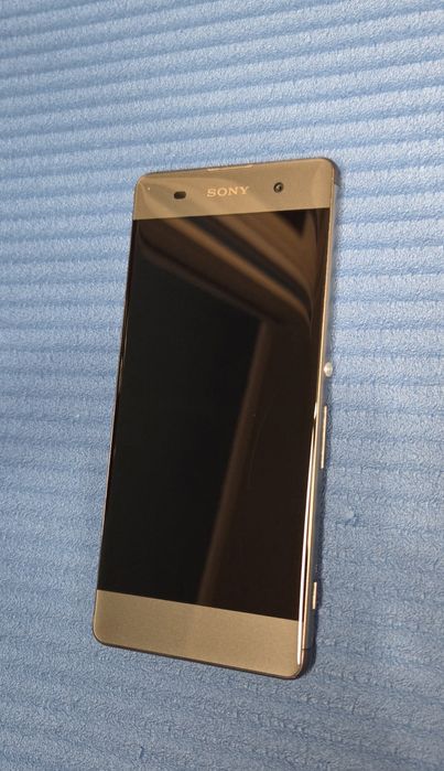 Телефон Sony Xperia XA Dual