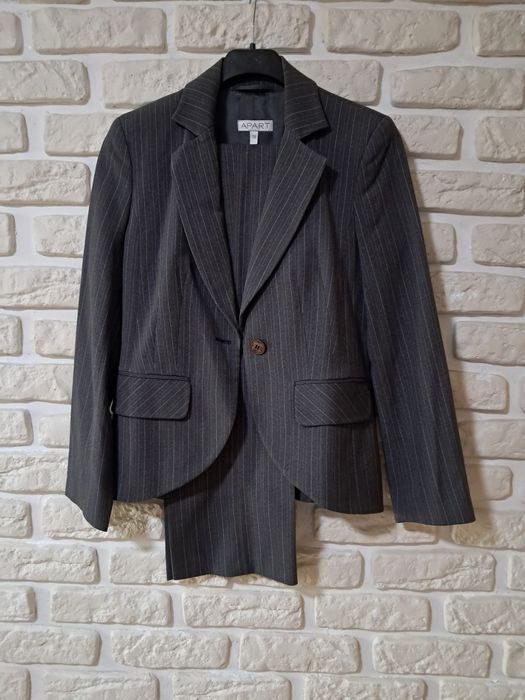 Kostium garnitur Apart nowy rozmiar 36