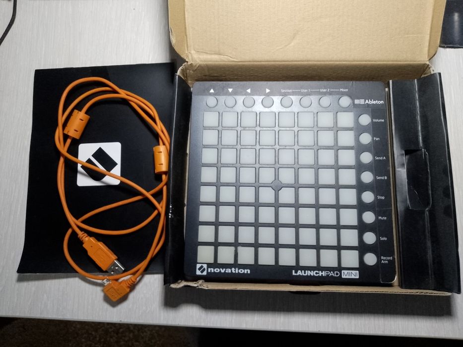 novation launchpad mini