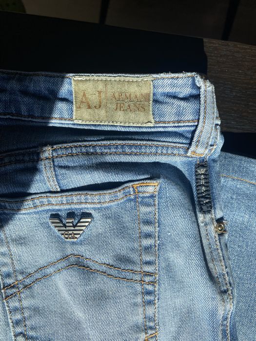 Damskie jeansy marki Armani Jeans