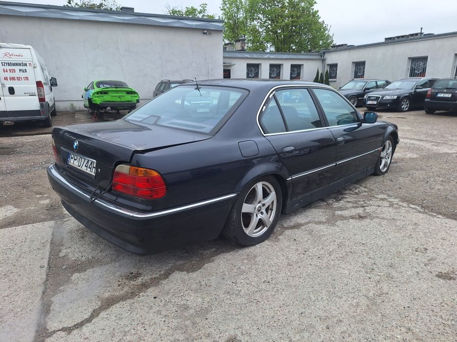 BMW 740i e38 na części