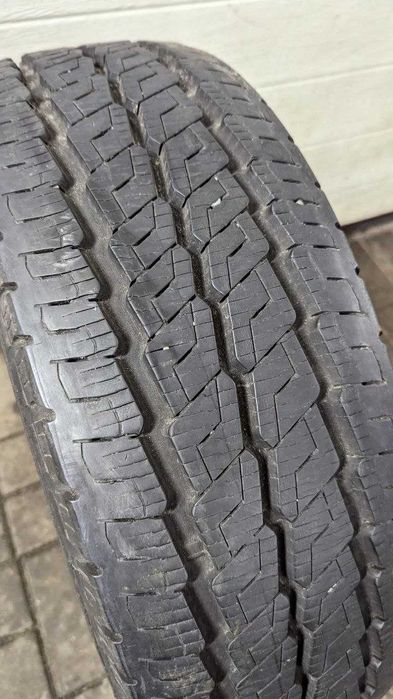 Шина розпаровка 215/70 R15C 109R Continental VancoCamper