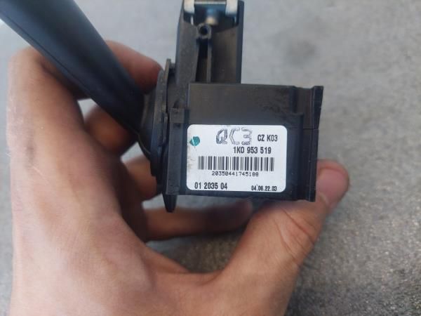 Manípulo do limpa vidros VOLKSWAGEN Golf V (1K1)