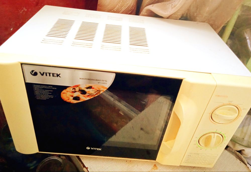Мікрохвильова піч Vitek
