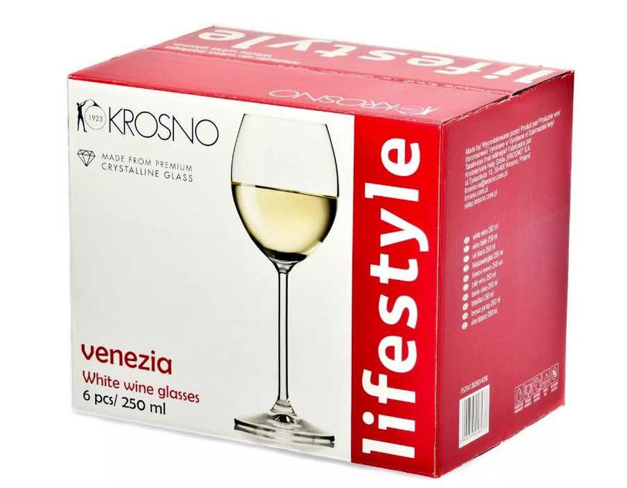 Stylowe kieliszki Do wina marki Krosno.