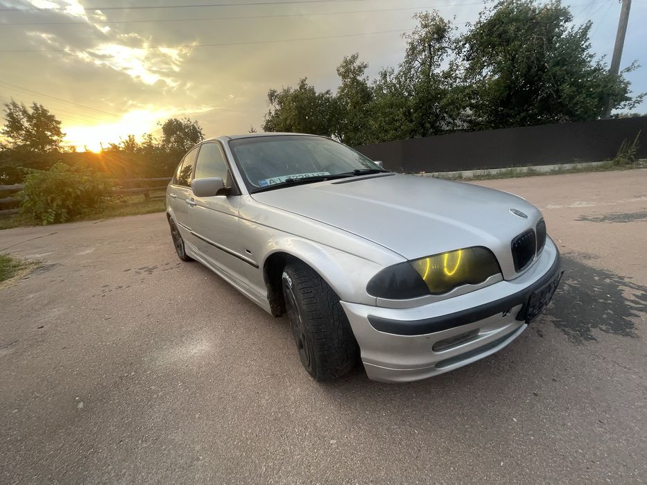 Продам BMW E46 седан