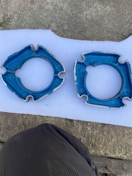 підставки під стійки