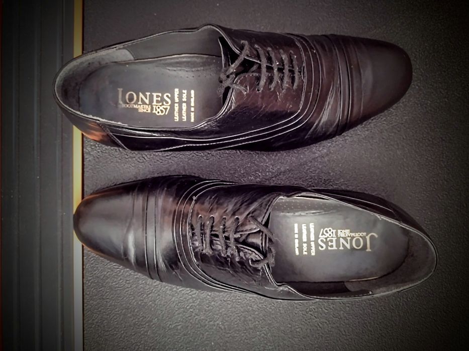Шикарные туфли Jones Bootmaker классика