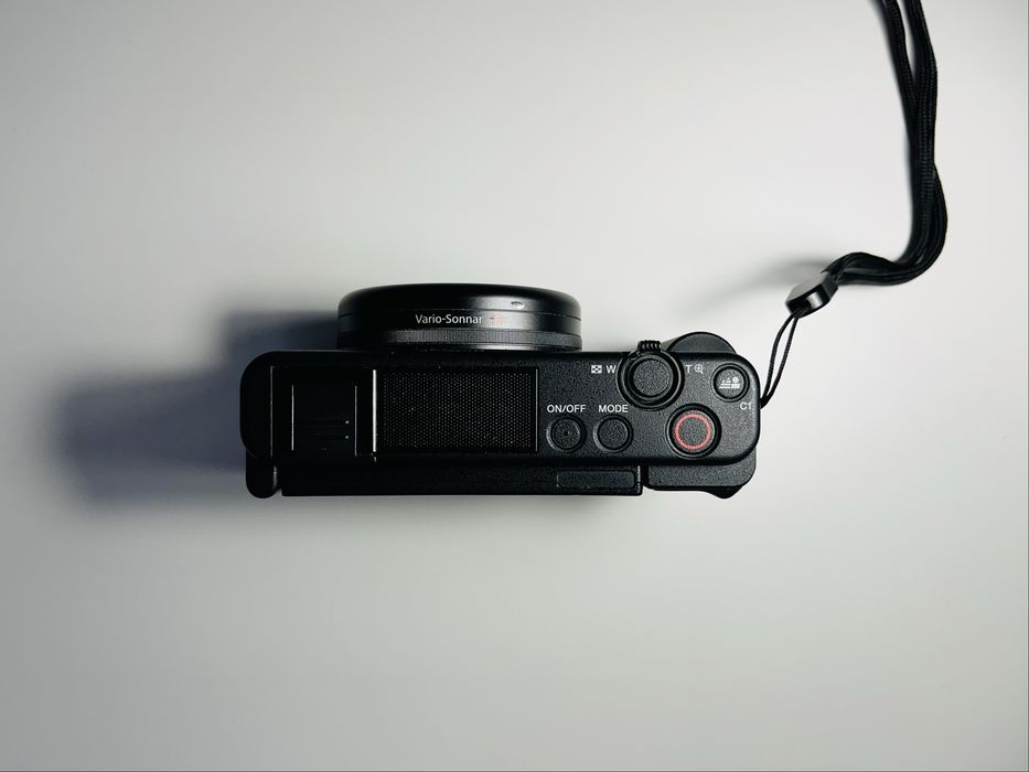 Компактна камера Sony ZV-1