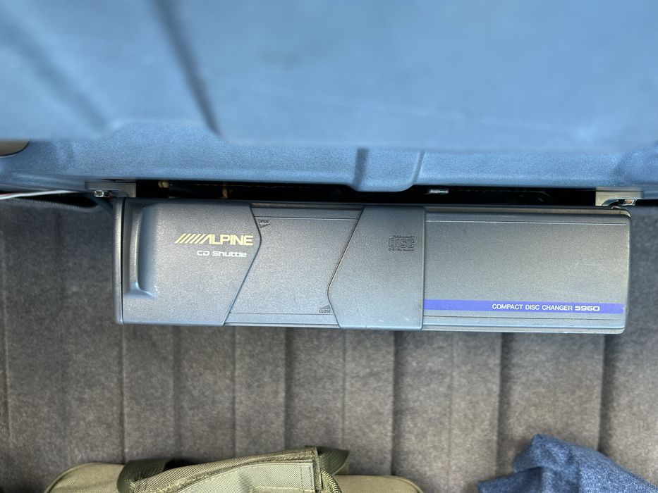 Zmieniarka Alpine CD Shuttle