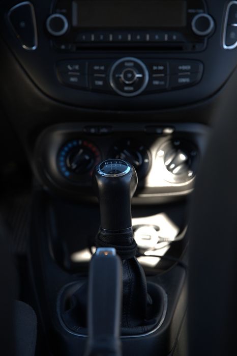 Opel corsa e 1.2 gasolina