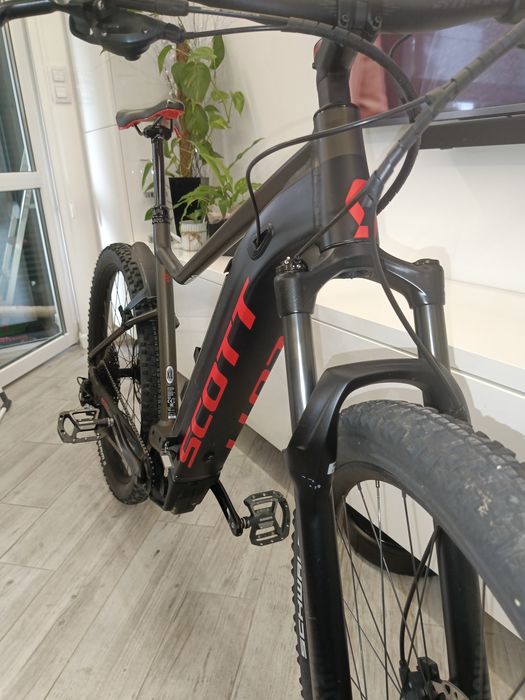 Scott aspect eride 20.Bosch performance cx.