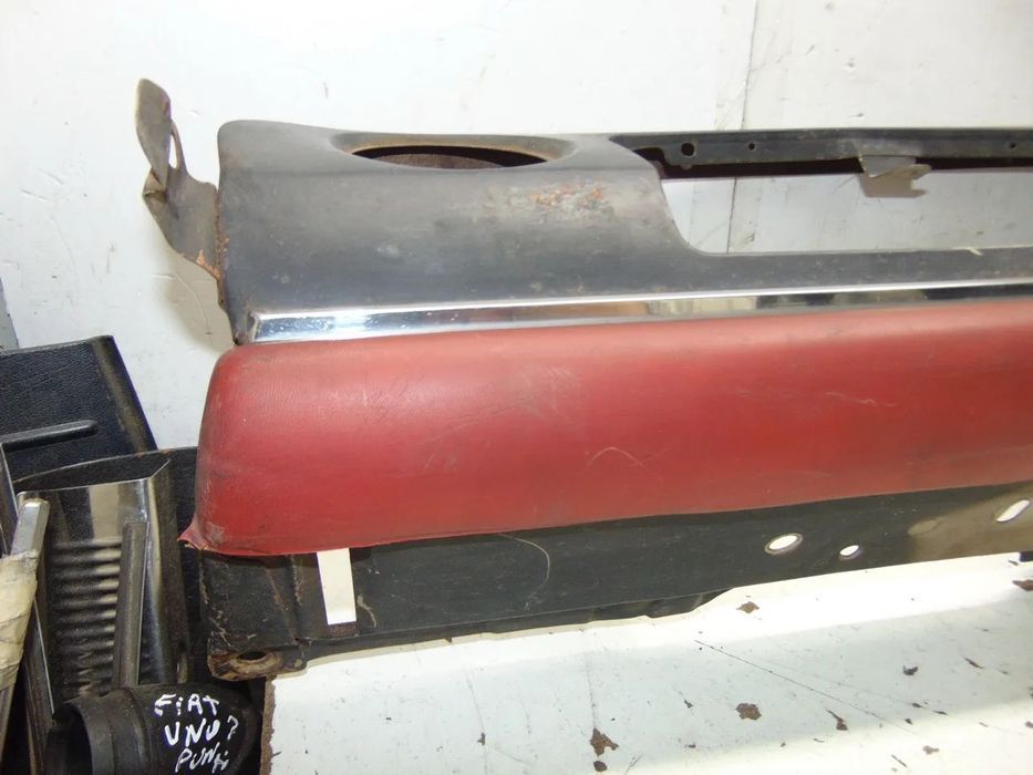 Peugeot 404 tablier " nova de stock antigo
