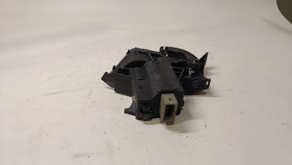 Pistola do fecho da mala AUDI A6 (4F2, C6)