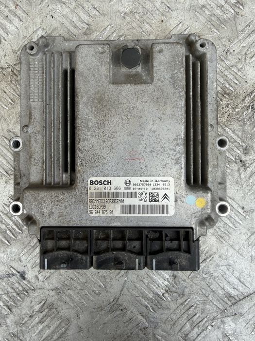 Электронный блок управления ЭБУ Peugeot 4007 2.2 2007 ном 0281013666
