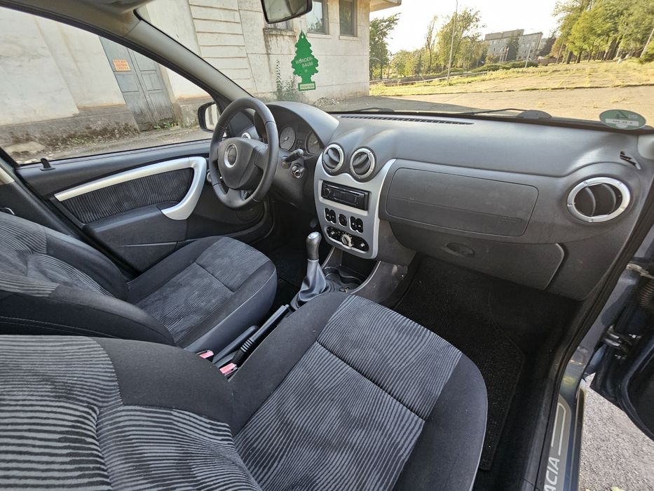 Продам Dacia Sandero Laureat 91т.км