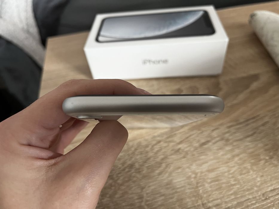 IPhone XR 64G zestaw stan bardzo dobry