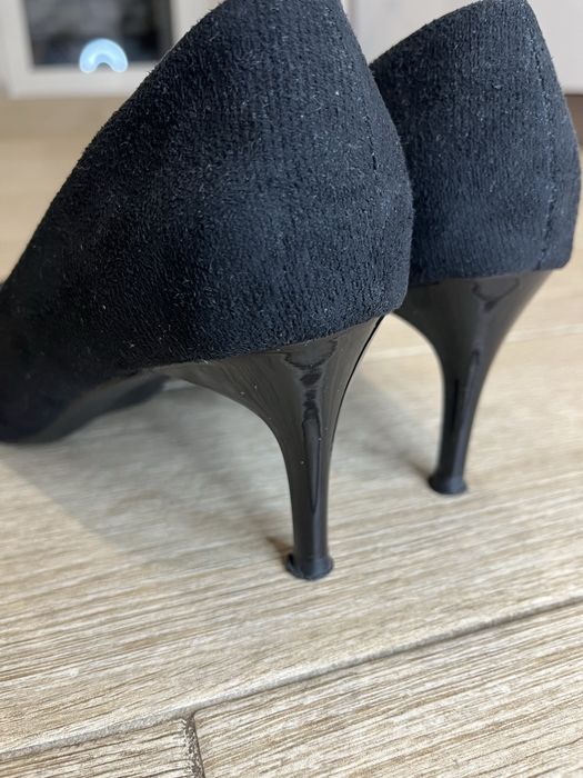 Замшеві туфлі 37 розмір