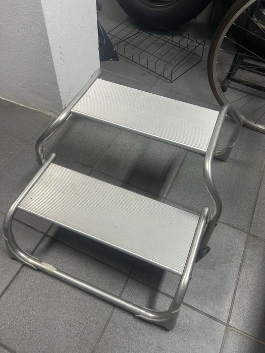 Escada rolote / autocaravana aluminio